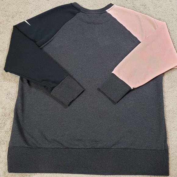 🛑SOLD🛑 Missed out! Nike dri fit 3 tone - Picture 2 of 7